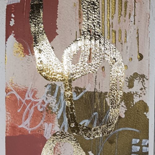 carta artistica preziosa 11×16 cm con texture rosa incarnato bronzo e oro, dettagli materici e segni dorati, opera originale MyOm Arte Grafica